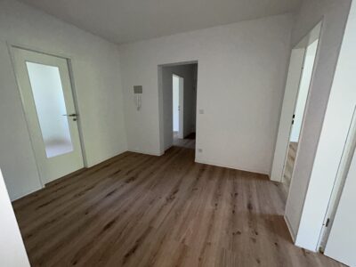 Modernisierte 4-Zimmerwohnung mit Balkon!, 37520 Osterode, Etagenwohnung