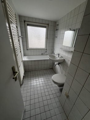 Kleine 3 Zimmer Wohnung in eigenständigem Wohngebiet!, 37412 Herzberg, Etagenwohnung