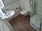 Badezimmer - Modernisierte 3-Zimmer-Dachgeschosswohnung!